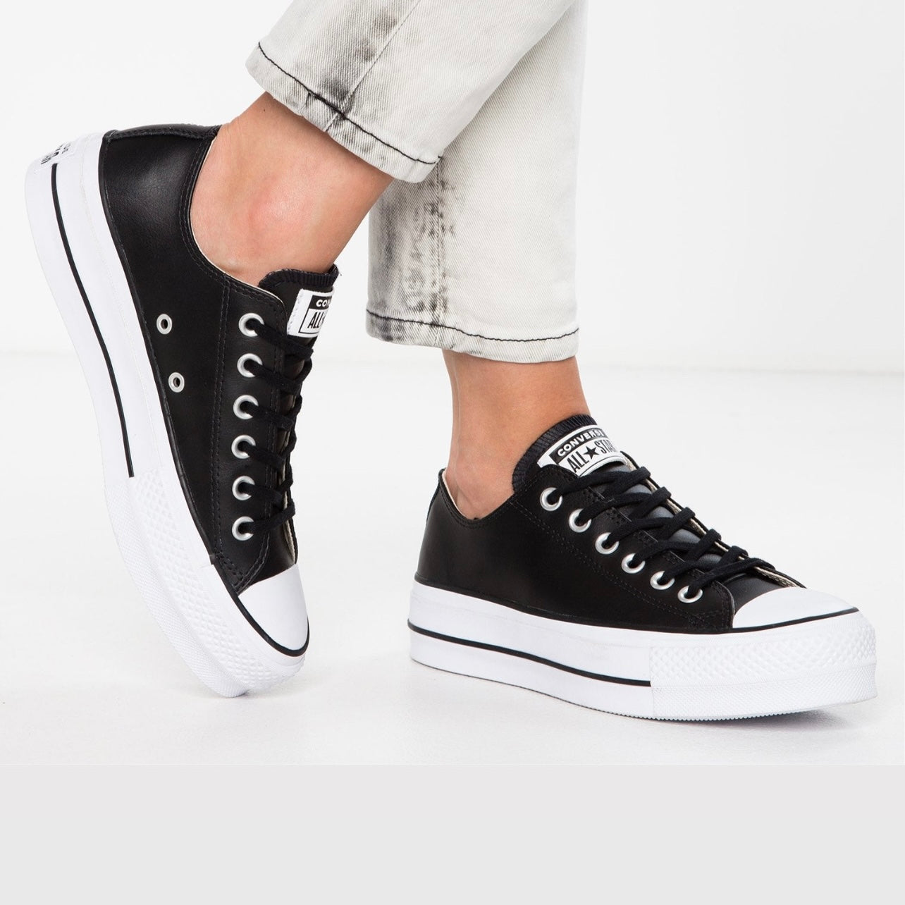 Chucks - All Star Plataforma PoliPiel Negra baja